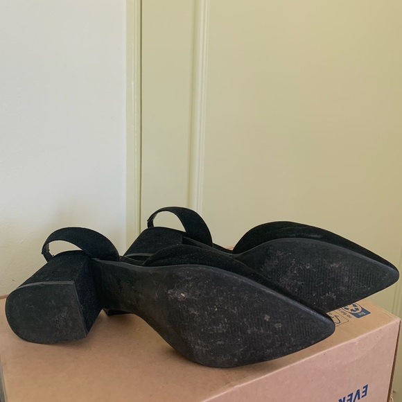 Steve Madden Black 2.5” Heels - Picture 4 of 6